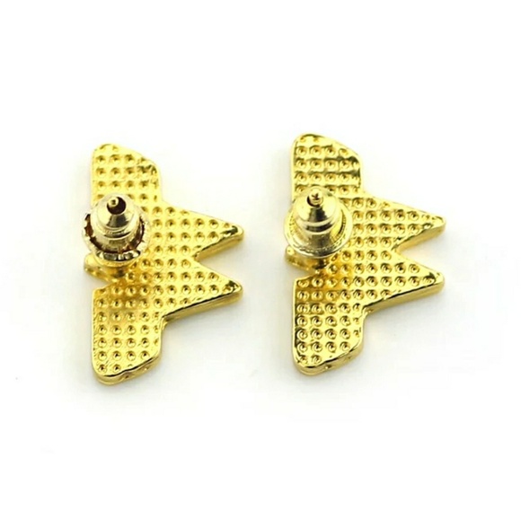 💥 Wonder Woman Earrings - Picture 2 of 6